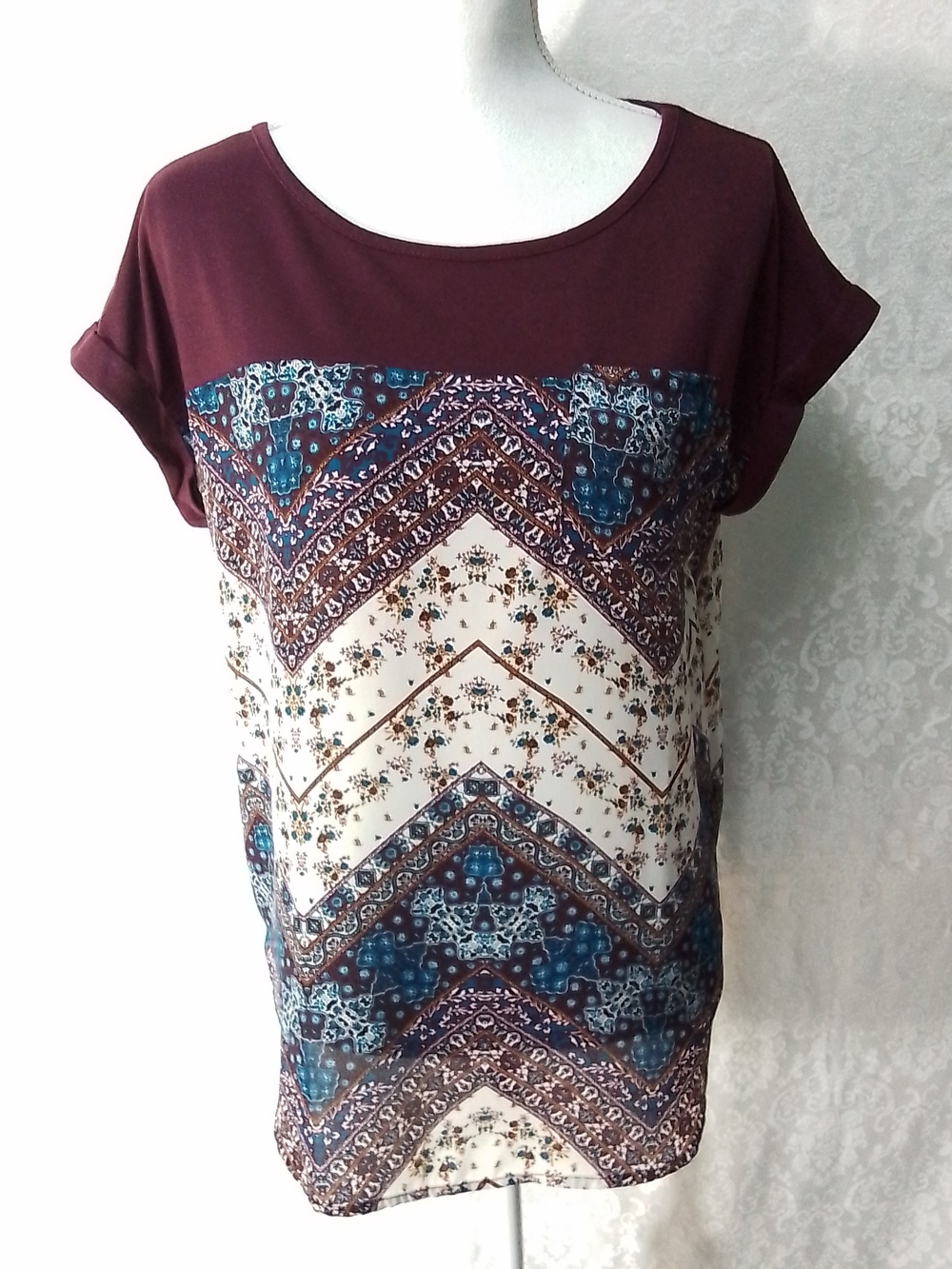 Weavers women's mixed print scoop neck top - burgundy and cream size L